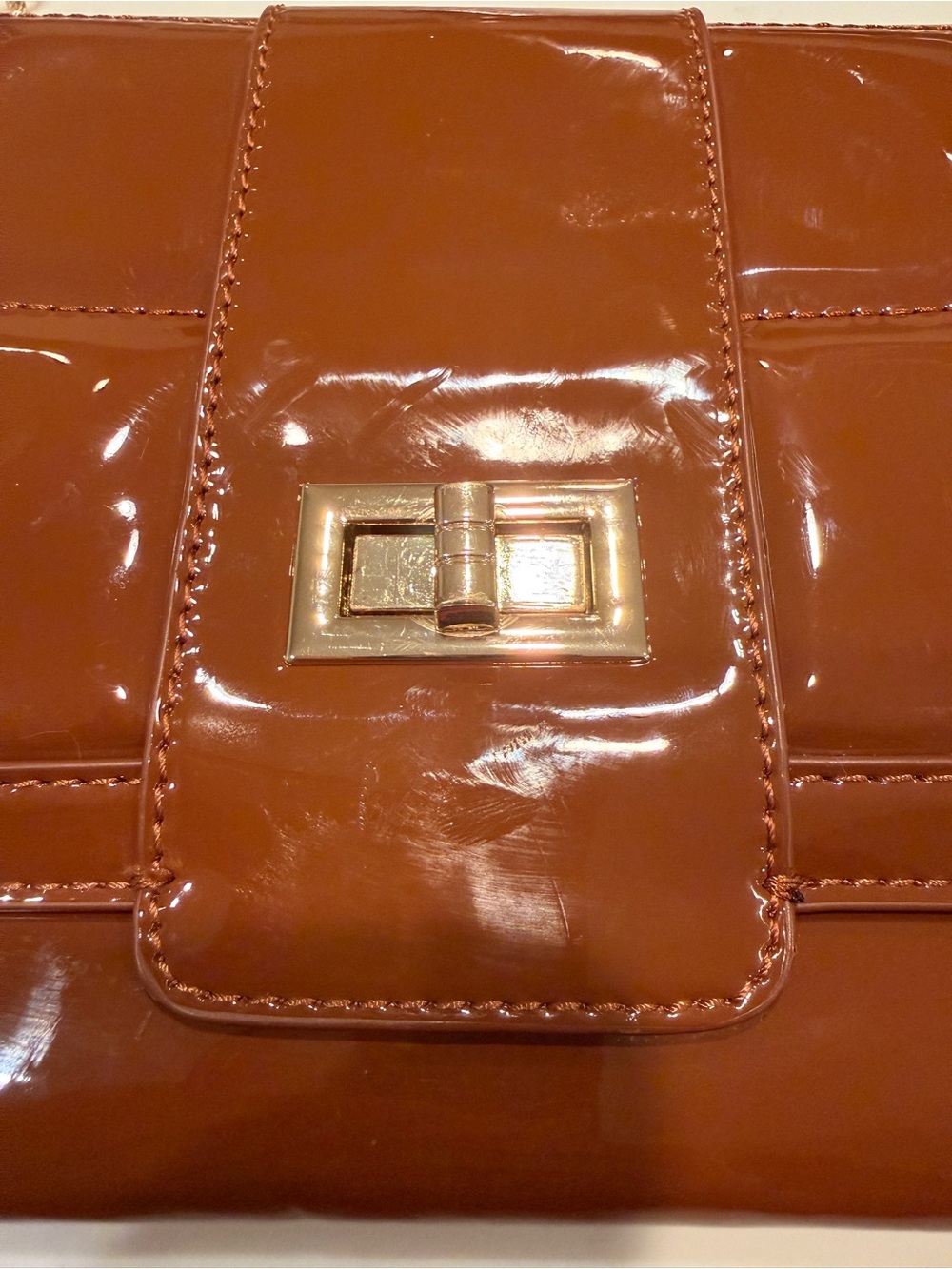 LIKE DREAMS BROWN COGNAC FAUX PATENT LEATHER CLUTCH EVENING PURSE GOLD CHAIN - Picture 5 of 13